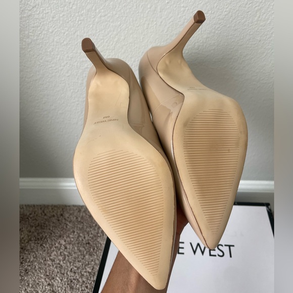 Nine West Martina Pump - NEVER WORN - Picture 4 of 5